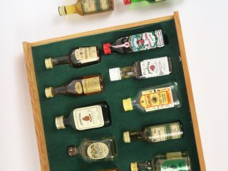 Vente aux enchères LOT DE MIGNONETTES DIVERSES