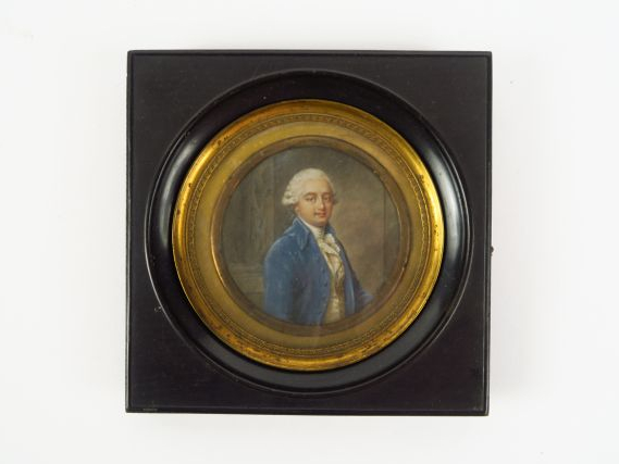 Ecole Francaise fin XVIIIème 'portrait d'homme en habit bleu'. Miniatu