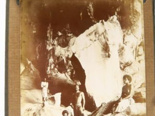 Album début XIXème de 19 photographies sur la Nouvelle Calédonie