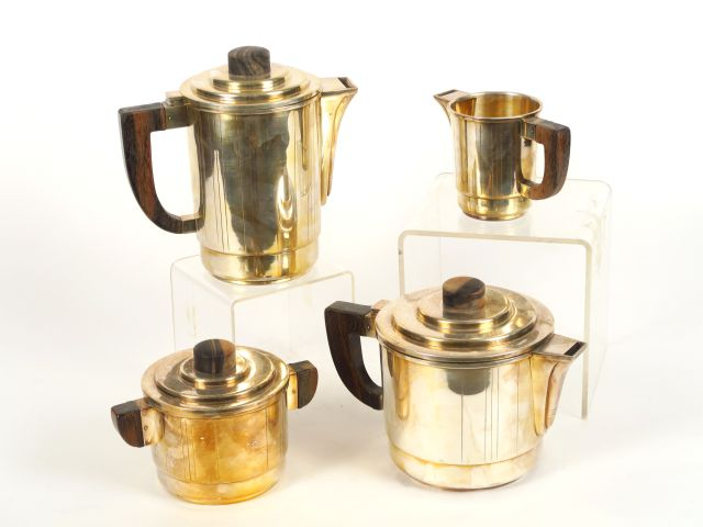 Service à thé et à café de style Art Déco en métal argenté, anses et p