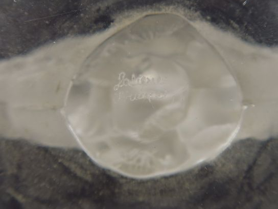 LALIQUE France. Chandelier "Mésanges" en cristal  Signé  H. 16,5 cm