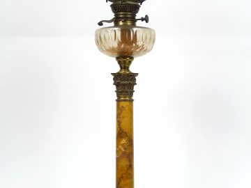 Grande lampe à pétrole Napoléon III en marbre jaune et bronze en forme