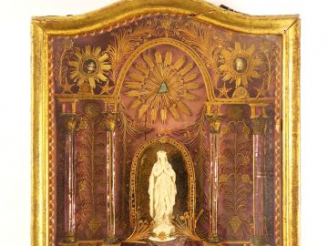 Vente aux enchères Paperolle reliquaire Empire en forme de portique agrémenté d'une sculp