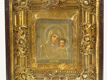 Icône russe fin XIXème début XXème "Vierge à l'enfant", bel entourage 