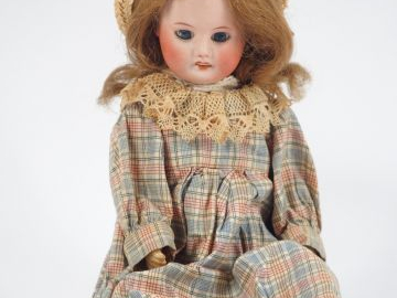 Petite poupée SFBJ 64/0 tête porcelaine, yeux fixes bleu, bouche ouver