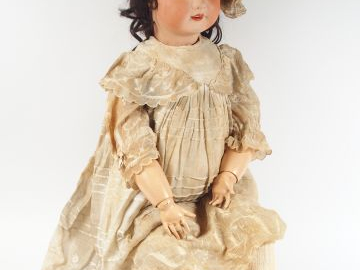 Grande poupée SFBJ Paris 301 taille 16,yeux basculants marron, bouche 