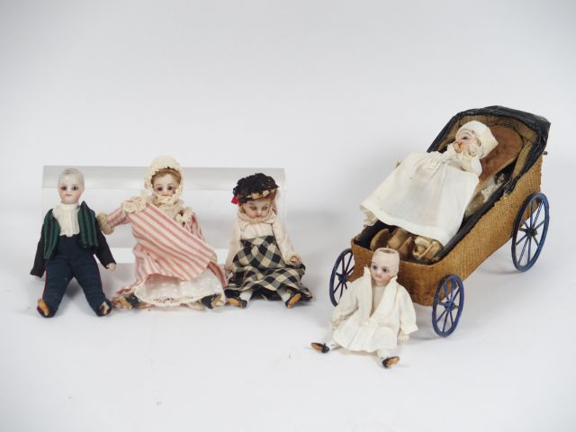 Lot de 4 mignonettes accidentées dont deux mignonettes francaises grav