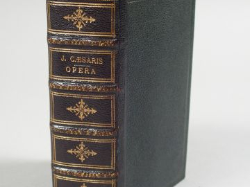 CESAR. C. Julii Caesaris quae extant, cum doctorum virorum emendata. L