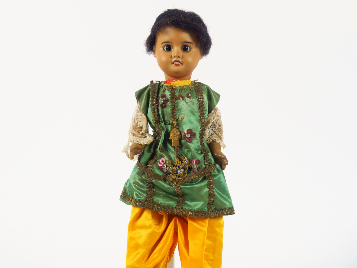 Poupée SFBJ mulatre, costume turc SFBJ 60 sur corps 5 pièces. Taille 4