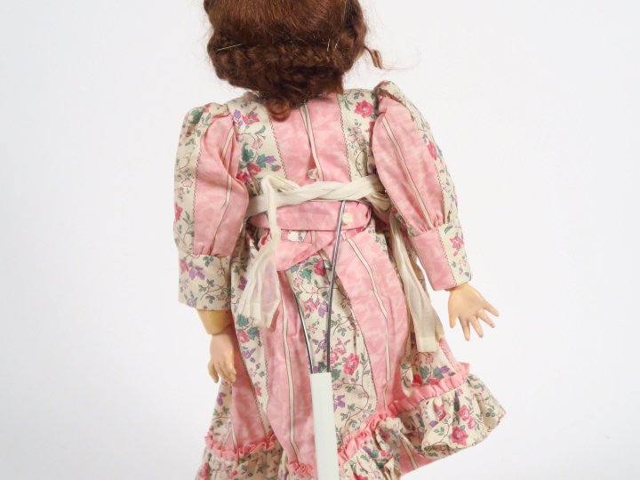 Poupée Armand Marseille 1894 bouche ouverte, yeux basculants marron, p