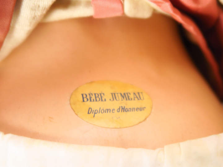 Poupée Jumeau, bouche fermée taille 11 marquée au tampon rouge déposée