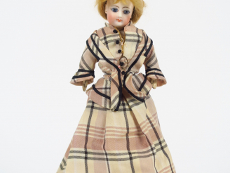 Vente aux enchères Poupée de mode Gautier marquée 1 sur la tête et FG et 1 sur les épaule