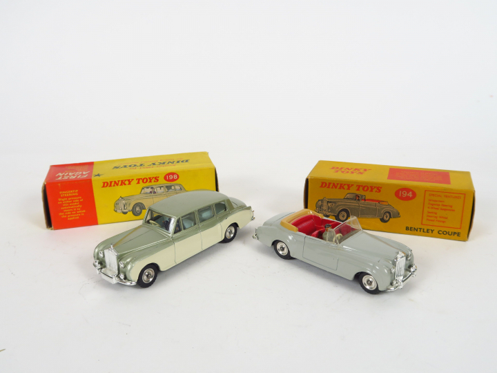 Lot de 2 miniatures Dinky Toys au 1/43e dont :  - Rolls-Royce Phantom 