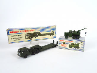 Vente aux enchères Lot de 2 Dinky Supertoys :  - Recovery tractor ref. 661, très bel état