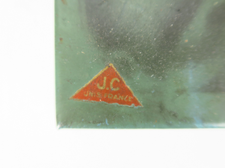 Machine à vapeur horizontal incomplet sur plaque marqué 'JC France'. D