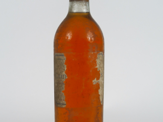 Vente aux enchères 1 BOUTEILLE CHÂTEAU DE FARGUES 1er GCC SAUTERNES - 1952 - BG/ETA