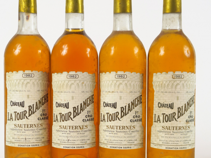 4 BOUTEILLES CHÂTEAU LA TOUR BLANCHE 1er CC SAUTERNES - 1982 - 3 BG/1 