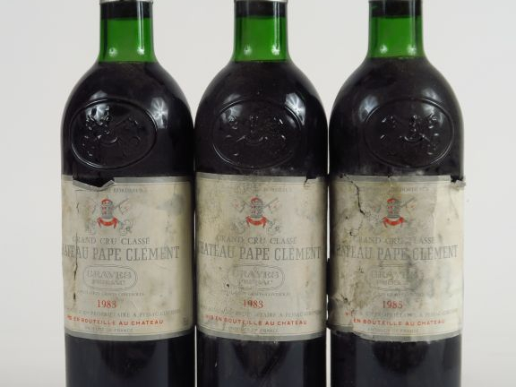 3 BOUTEILLES CHÂTEAU PAPE CLEMENT GCC GRAVES - 1983 - LB/EA