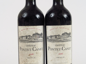 Vente aux enchères 2 BOUTEILLES CHÂTEAU PONTET CANET GCC PAUILLAC - 2006 - BG+/ELS