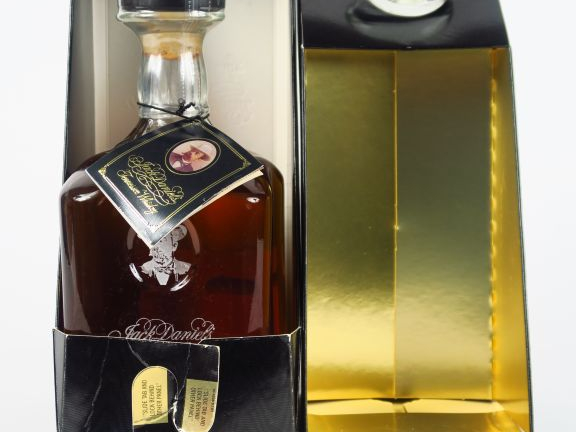 1 BOUTEILLE WHISKY JACK DANIELS (1 L) 43° - COFFRET