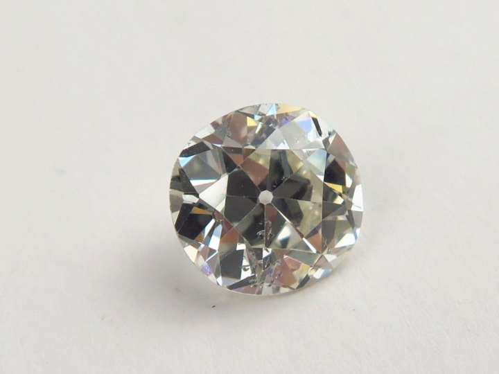 Diamant sur papier de 0,66 carat (avec sa monture de bague)