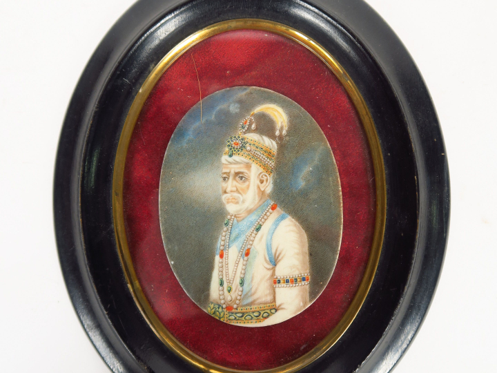 Miniature indienne XIXème sur ivoire "Portrait de Maharaja" 8,5 x 6,5 