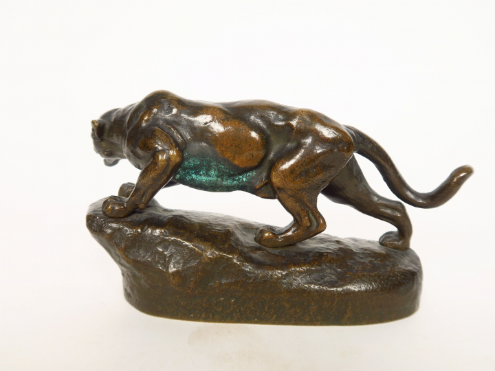 C.MASSON "Panthère à l'affut" Sculpture en bronze à patine brune.  Sig