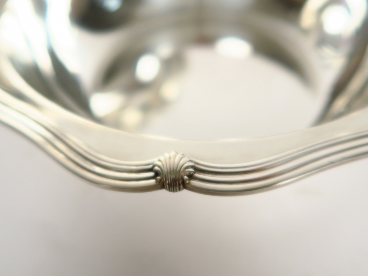 Paire de jattes creuses de style Louis XV en argent, poinçon Minerve, 