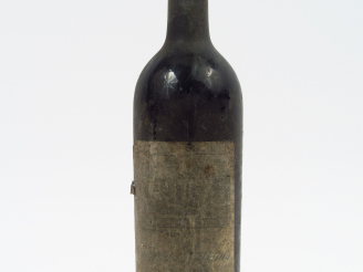 Vente aux enchères 1 BOUTEILLE CHÂTEAU DES CARMES HAUT BRION GRAVES - 1917 - BEP/CAPS CIR