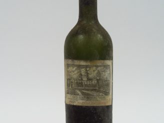 Vente aux enchères 1 BOUTEILLE CHÂTEAU COS D'ESTOURNEL GCC ST ESTEPHE - 1924 - TRES GRAND