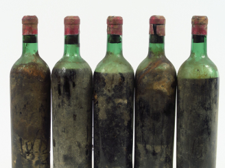 Vente aux enchères 5 BOUTEILLES CHÂTEAU AUSONE ST EMILION - 1940 - BEP/SE/PRESUMEES/BS/1 