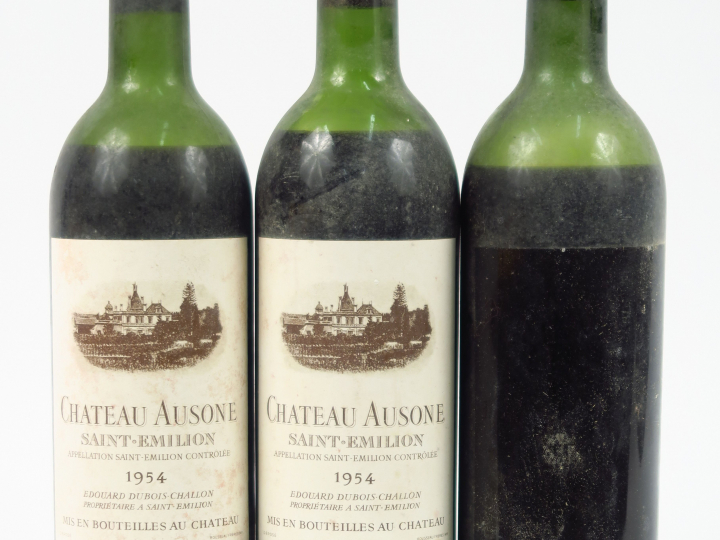 3 BOUTEILLES CHÂTEAU AUSONE ST EMILION - 1954 - BEP/BTLS/CAPS T CORROD