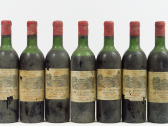 Vente aux enchères 7 BOUTEILLES CHÂTEAU LAPELLETRIE GC ST EMILION - 1959 - 1 HEP/4 MEP/2 