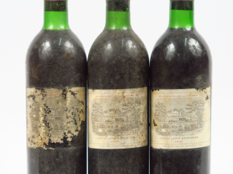 Vente aux enchères 3 BOUTEILLES CHÂTEAU LAFITE ROTHSCHILD 1er GCC PAUILLAC - 1969 - 1 BG/
