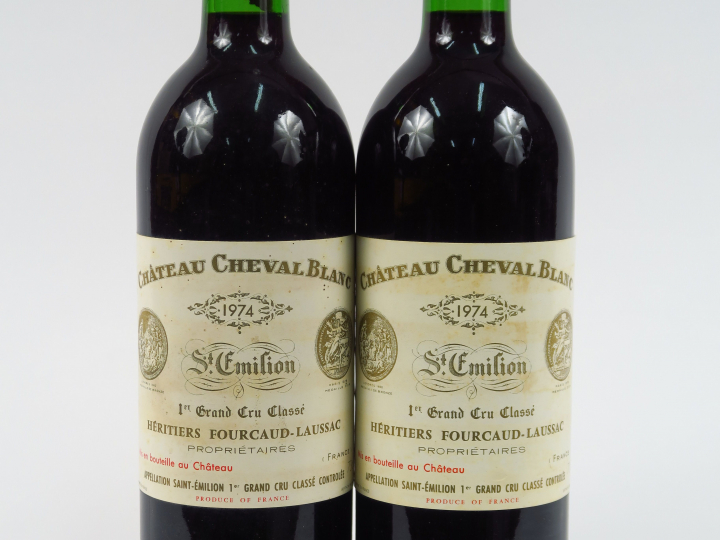 2 BOUTEILLES CHÂTEAU CHEVAL BLANC 1er GCC ST EMILION - 1974