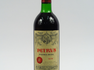 Vente aux enchères 1 BOUTEILLE CHÂTEAU PETRUS POMEROL - 1975 - LB/ETLA