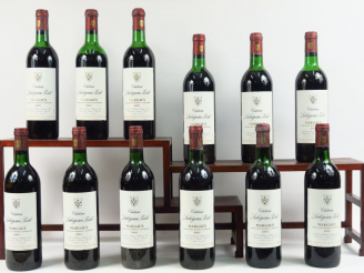 Vente aux enchères 12 BOUTEILLES CHÂTEAU LABEGORCE ZEDE MARGAUX - 1983 - CBO - 1 BG/2 LB/