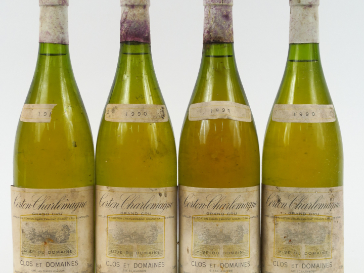 4 BOUTEILLES CORTON CHARLEMAGNE GC CLOS ET DOMAINES - 1990 - EA/1 PRES