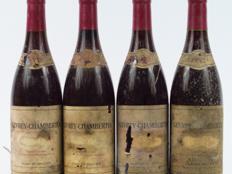 Vente aux enchères 4 BOUTEILLES GEVREY CHAMBERTIN V.V. A. BURGUET - 1992 - EA