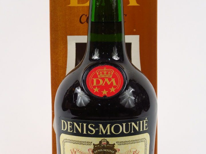 1 BOUTEILLE FINE COGNAC DENIS MOUNIE - COFFRET