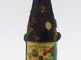Vente aux enchères 1 BOUTEILLE GRANDE LIQUEUR DE SAPIN DENISET KLAINGUER - COFFRET