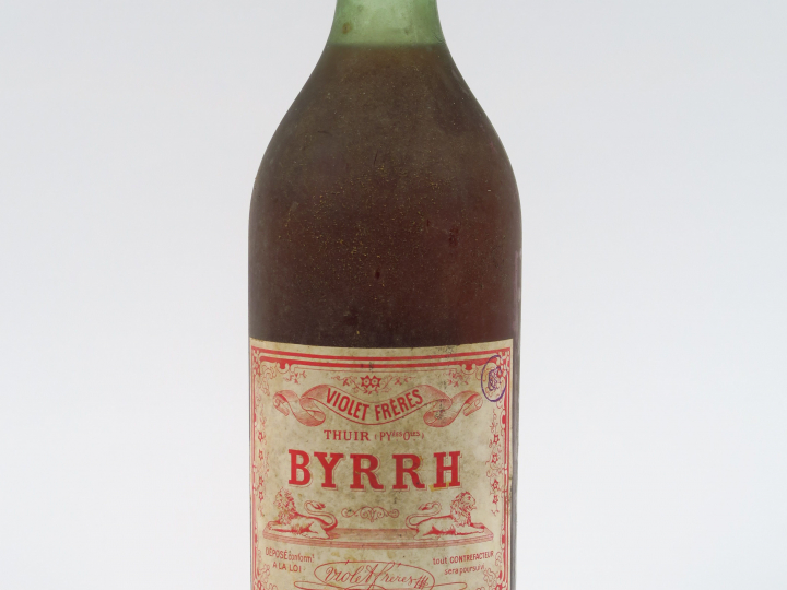 1 TRES VIEILLE BOUTEILLE BYRRH 'VIOLET FRERES' - BOUCHON LIEGE/CAPS ET
