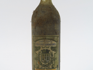 Vente aux enchères 1 TRES VIEILLE BOUTEILLE EAU DE NOIX FABRIQUE DES LIQUEURS SUPERIEURES