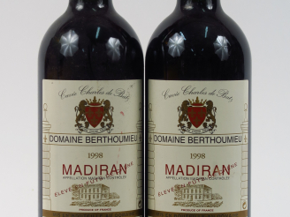 Vente aux enchères 2 BOUTEILLES MADIRAN 'CUVEE CHARLES DE BATS' DOMAINE DE BERTHOUMIEU - 