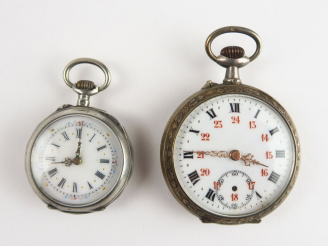 Vente aux enchères Montre de gousset en argent (lot 1), 47 g. On y joint une montre de co