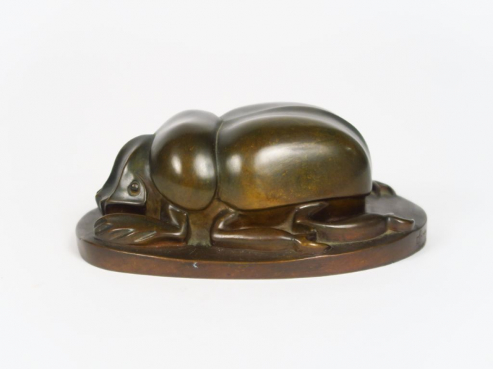 GALOYER. "Scarabée". Sculpture en bronze patine brune. Signée.   Épreu