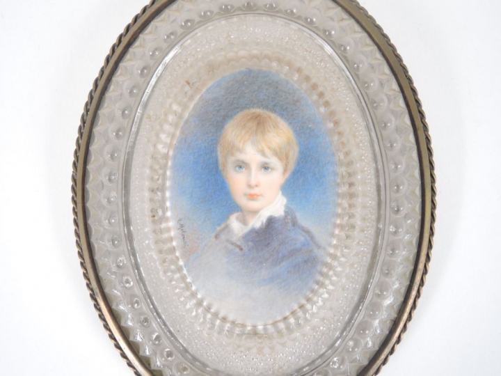 E. MELOUNI « Portrait de fillette aux yeux bleux »  Aquarelle. Signée.