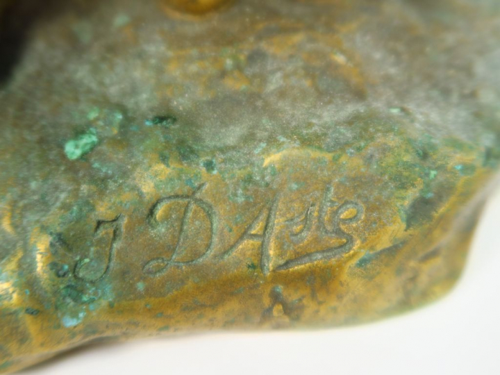 	J. DASTE « Jeune mère et ses cinq enfants » Groupe en bronze patiné. 