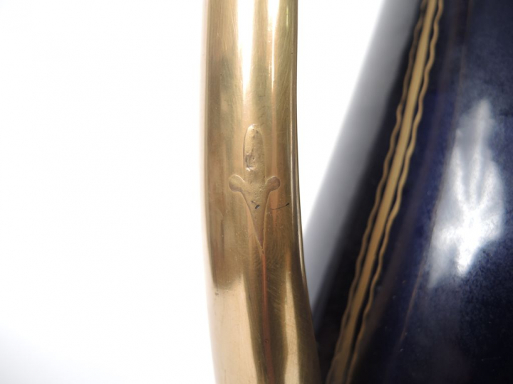 Vase à anses Art déco en porcelaine de Limoges, à décor bleu et doré d