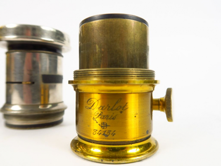 Trois objectifs :   - Darlot Paris 34134. Objectif laiton à crémaillèr